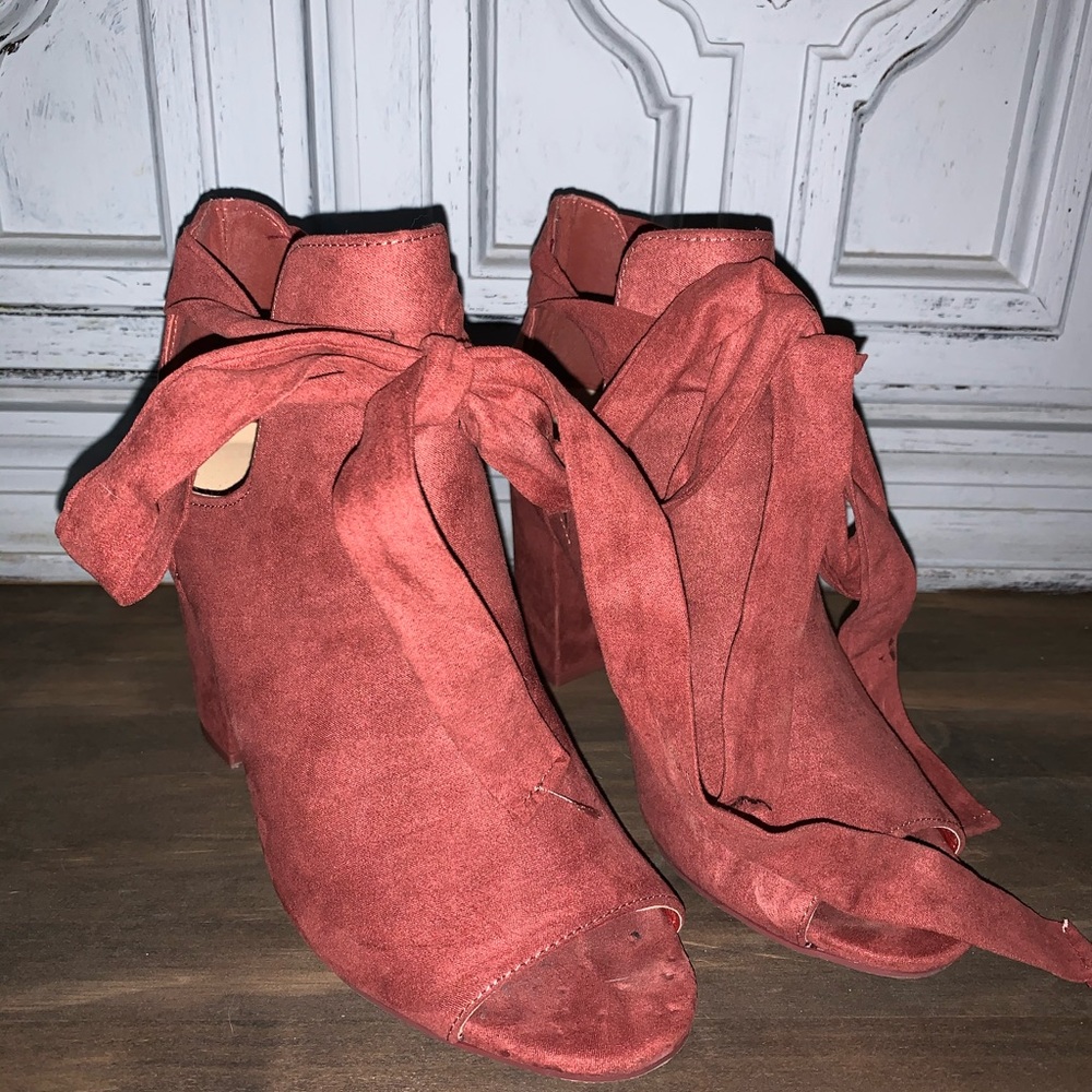 Just Fab Peep Toes